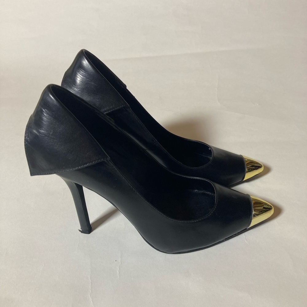 Fergie ‘Podium’ heels in Black size 9 M like new in box